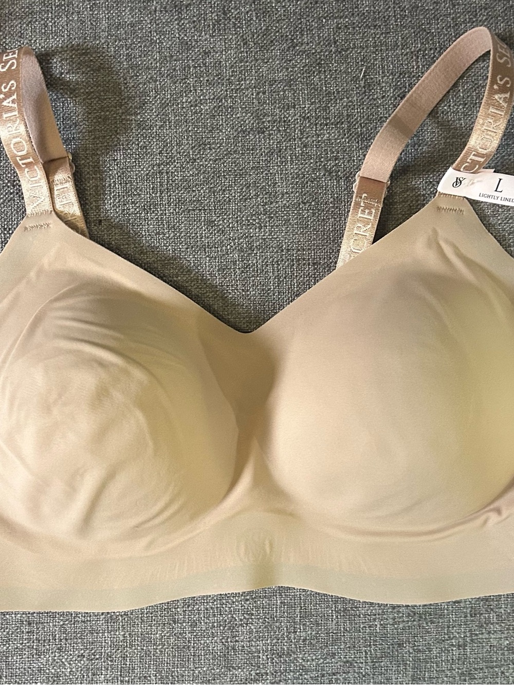 2- Victoria's Secret Seamless Wireless Bralettes in Navy and Nude - Picture 2 of 6